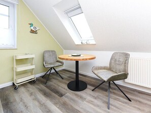Dining - Apartment 2 - House Strandlooper (Neuharlingersiel)