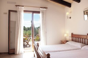 4 Schlafzimmer, Bügeleisen/Bügelbrett, Reisekinderbett, kostenloses WLAN