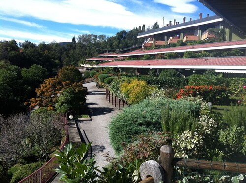 Studio with a breathtaking view of Lake Maggiore, incl. 1 PP Ged.