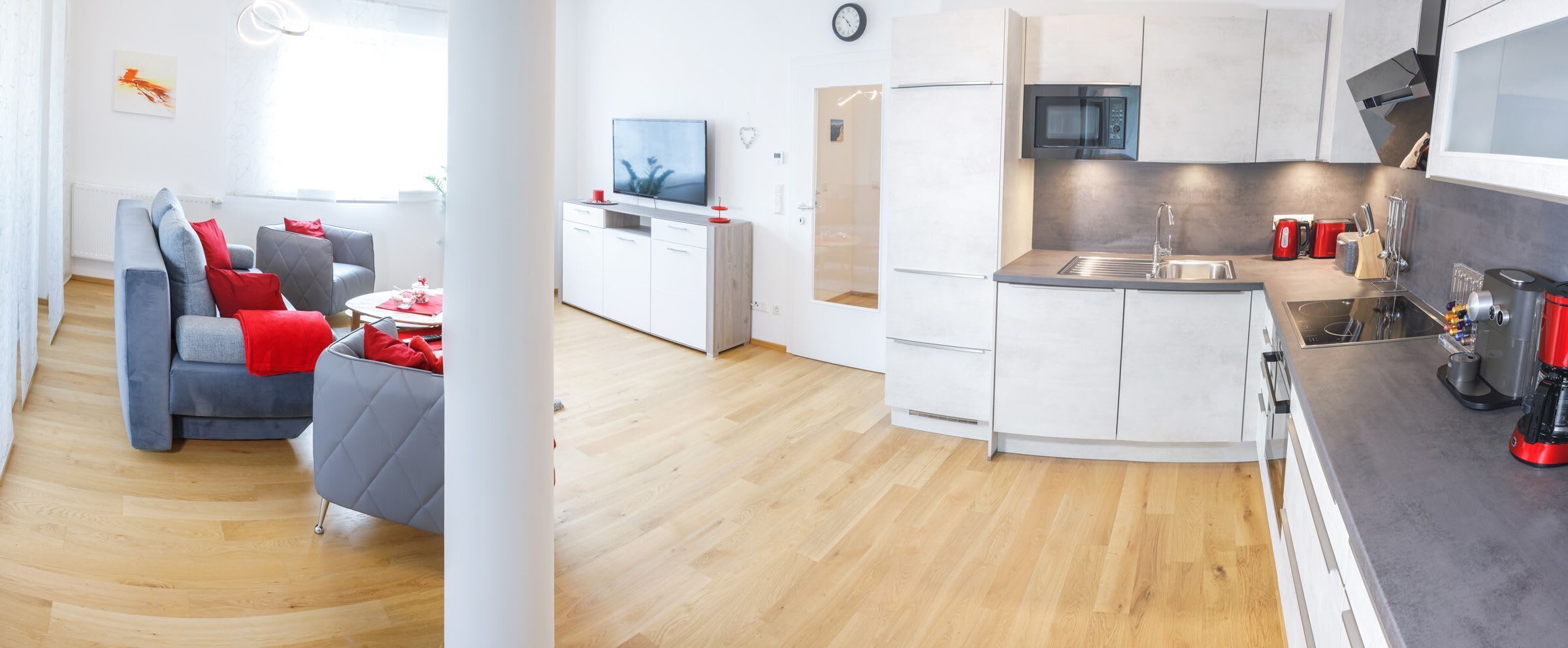 Kühlschrank, Mikrowelle, Ofen, Herdplatte