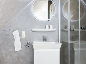 Bruser, Toiletpapir