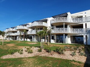 Exterior - Beach apartment, pool, balcony, pets, parking (La Tranche-sur-Mer)