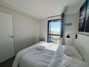 2 bedrooms, free WiFi - Beach apartment, pool, balcony, pets, parking (La Tranche-sur-Mer)
