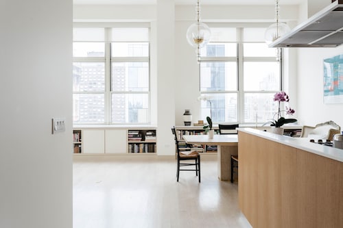 セントラルパークとミュージアムマイルからすぐの超高級アパート。  新規上場。