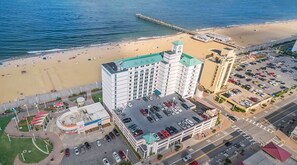 Exterior - 1 bedroom Sleeps 6 at the Boardwalk Resort and Villas-July 29-Aug 5th (Virginia Beach)