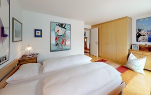 1 bedroom, desk, free WiFi