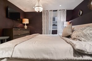 2 室のベッドルーム、アイロン / アイロン台、WiFi、ベッドシーツ