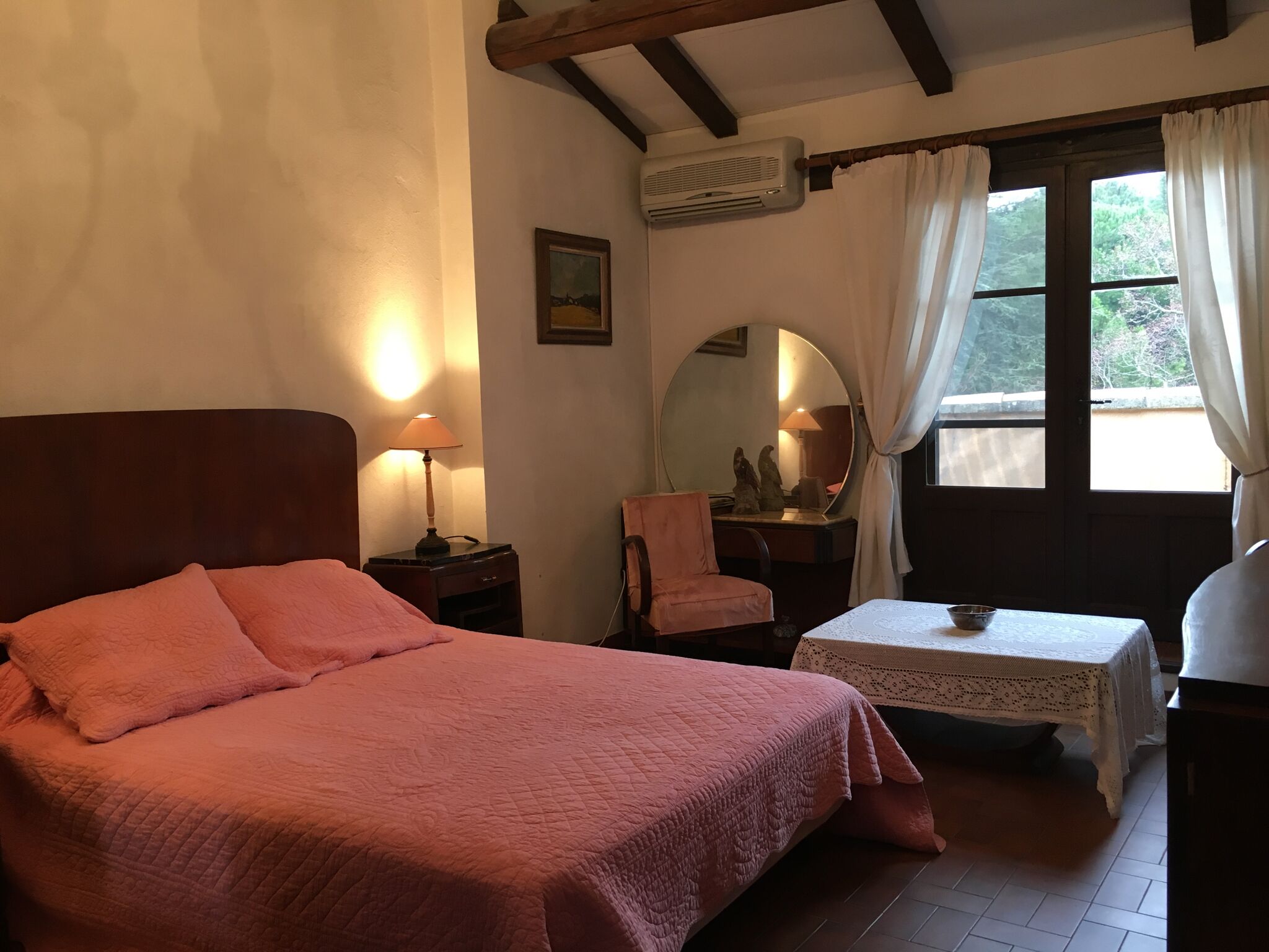 8 chambres, bureau, fer et planche à repasser, Wi-Fi gratuit