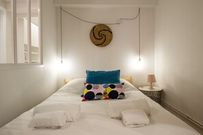 1 bedroom, soundproofing, iron/ironing board, free WiFi