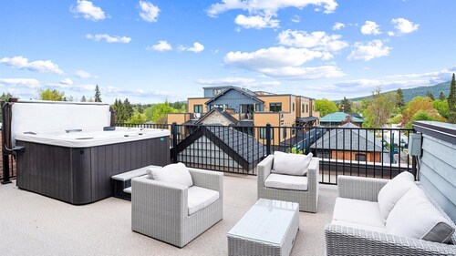 🌸 Executive Downtown Penthouse🌸