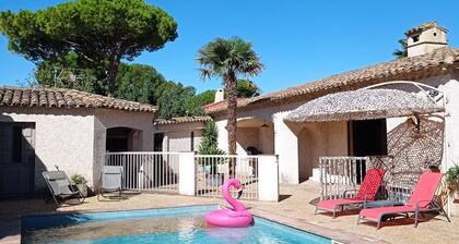 Villa La SablÚde avec piscine privée 4 ch wifi clim 10 km plages