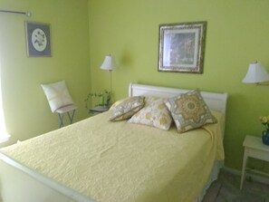 5 bedrooms, desk, iron/ironing board, free WiFi