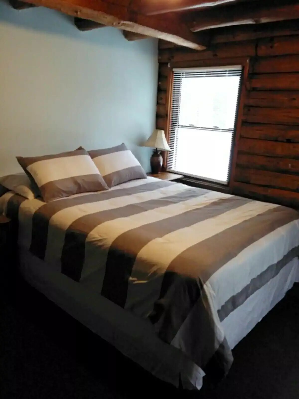 4 bedrooms, free WiFi, bed sheets