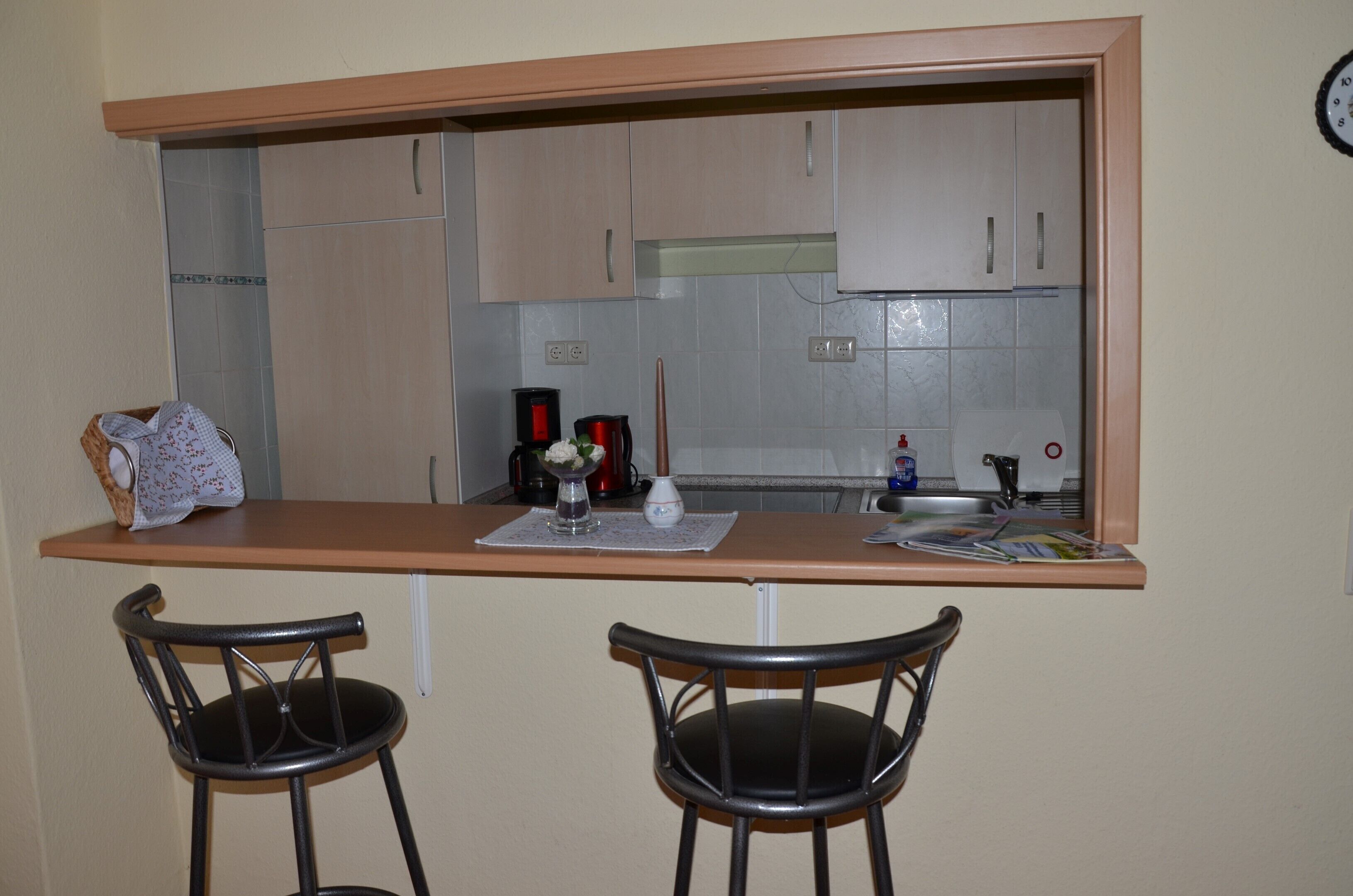 Frigorífic, microones, forn i placa de cuina 