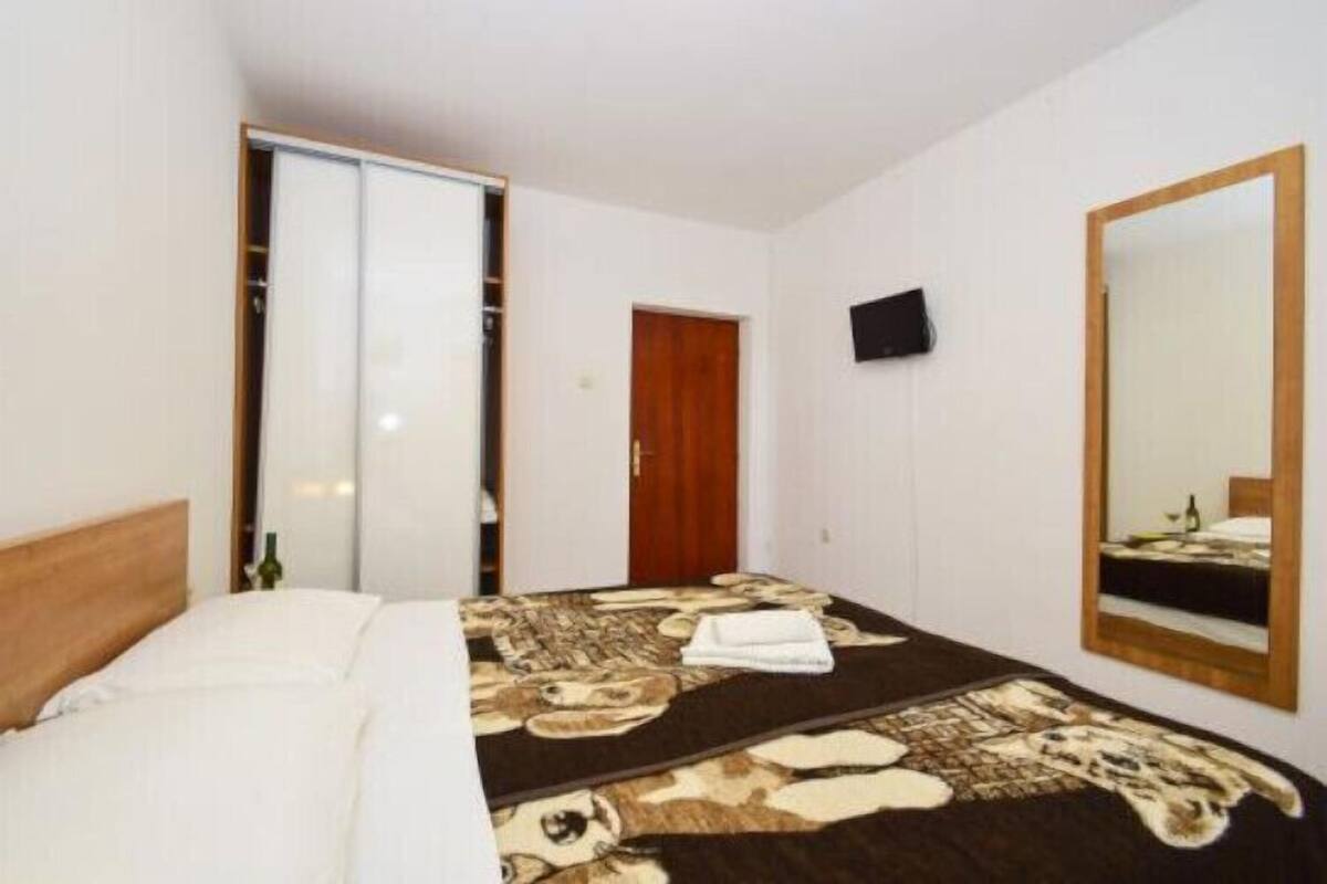 Decoración personalizada, muebles diferentes y wifi gratis