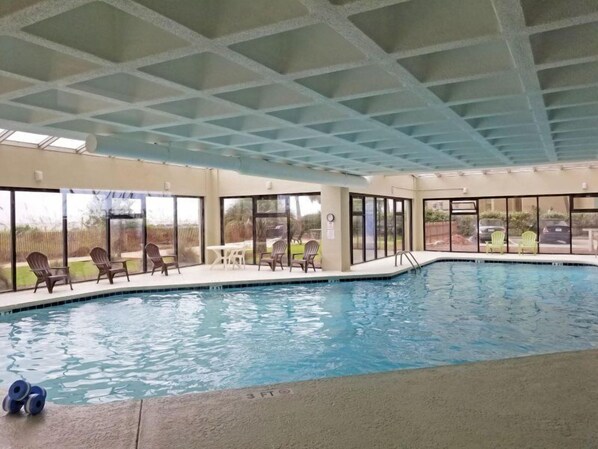 Sisäuima-allas, lämmitetty uima-allas