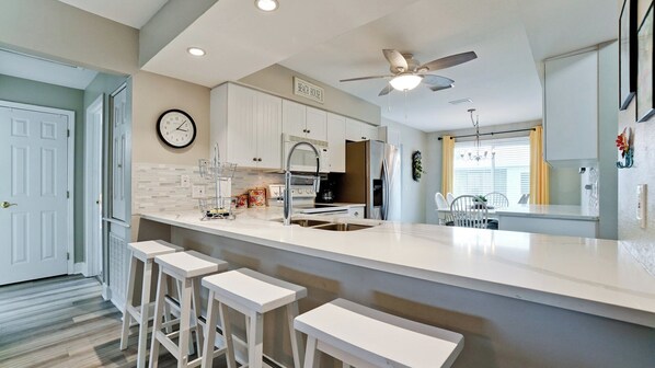 Fridge, microwave, dishwasher, coffee/tea maker