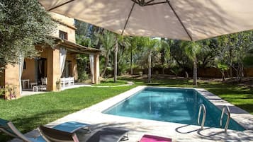 Piscine extérieure
