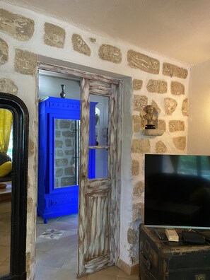 Interior - 4-bedroom house, 5min from Avignon center (Les Angles)