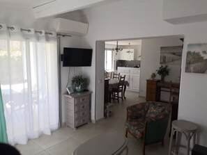 Smart TV, books, offices - Villa 4 stars "Les Volets Bleus" Farniente at 100 m from the beach! (Agde)