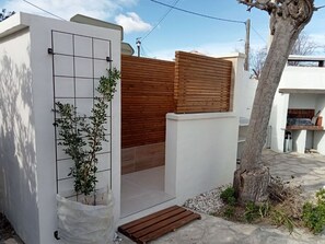 Property grounds - Villa 4 stars "Les Volets Bleus" Farniente at 100 m from the beach! (Agde)