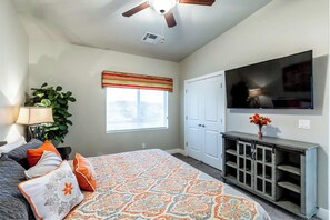 4 bedrooms, desk, iron/ironing board, travel cot
