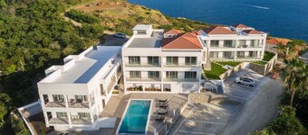 Beautiful home in paradise