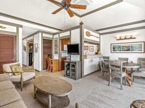TV, DVD player - Island Style W/Ocean View, Lanai and Fans–Kiahuna (KOLOA)
