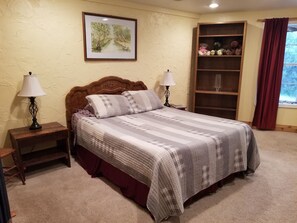 4 chambres, fer et planche à repasser, lit parapluie, Wi-Fi gratuit