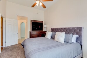 2 bedrooms, iron/ironing board, WiFi, bed sheets - FULLY FURNISHED 2 BEDROOM CONDO IN MESA AZ (Mesa)