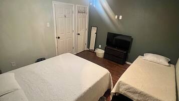 Strygejern/strygebræt, gratis Wi-Fi, sengetøj