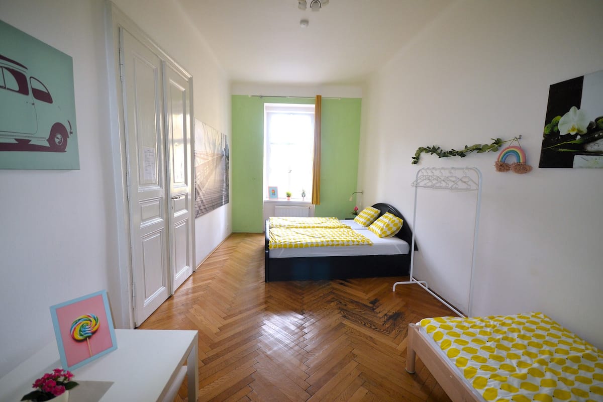 Economy Triple Room, Multiple Beds, Courtyard View (209)