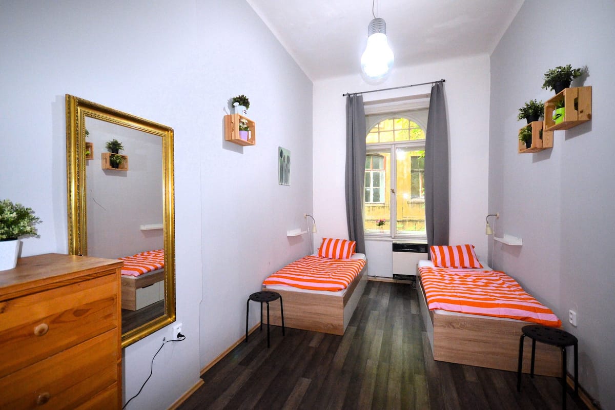 Classic Twin Room, Courtyard View
