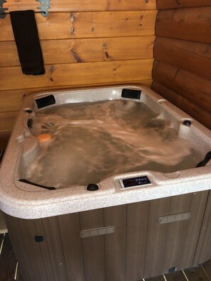 Interior - *Smoky Jambearee* Luxury Cabin in Smoky Cove Resort.. Game Room, Pool, Hot Tub (Sevierville)