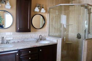 Combined shower/tub - Relax, Enjoy, and Unwind in Luxury with Waterfront Views! (Sea Isle City)