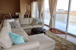 Smart TV, fireplace, video games, DVD player