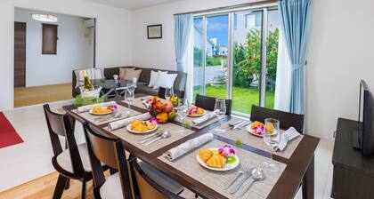 Neu geöffnet, 20 Minuten vom Flughafen entfernt, Wi-Fi kostenlos. Parkmöglichkeiten 2-3 vorhanden