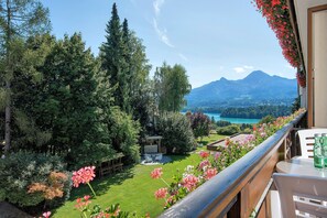 Unclassified image, 4 of 13, button