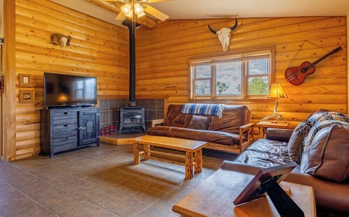 Perfect getaway at the foot of the Beartooth Mountains!