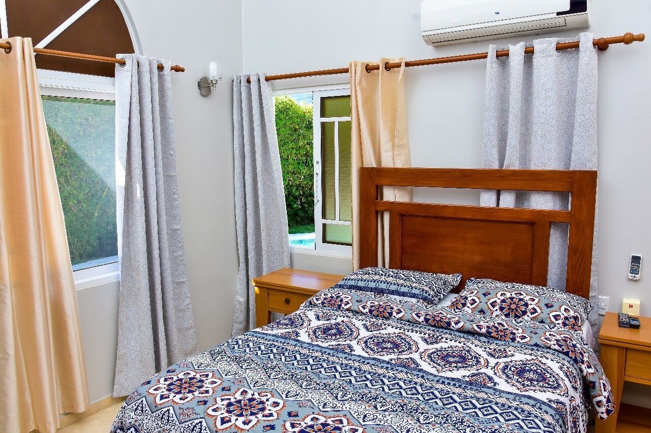 3 makuuhuonetta, tallelokero huoneessa, silitysrauta/-lauta, Wi-Fi