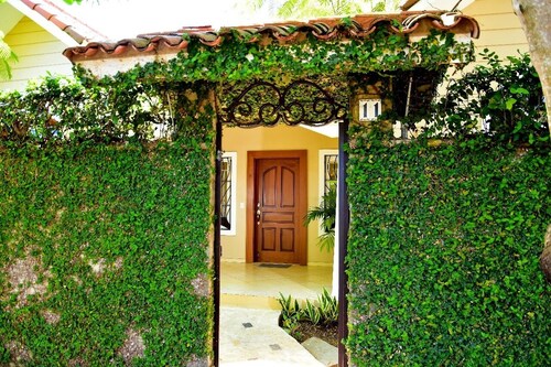 3 bedrooms 2 bathrooms villa  in Sosua. Perfect Location