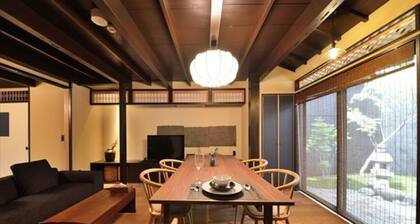 Il est entiÚrement rénové annexe de luxe Machiya Takeya!