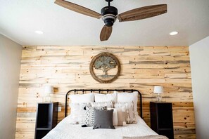 3 bedrooms, iron/ironing board, travel cot, free WiFi