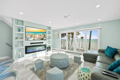 5-Star Spacious Modern Beachfront Home w/ Stunning Views! Step out to the Beach!