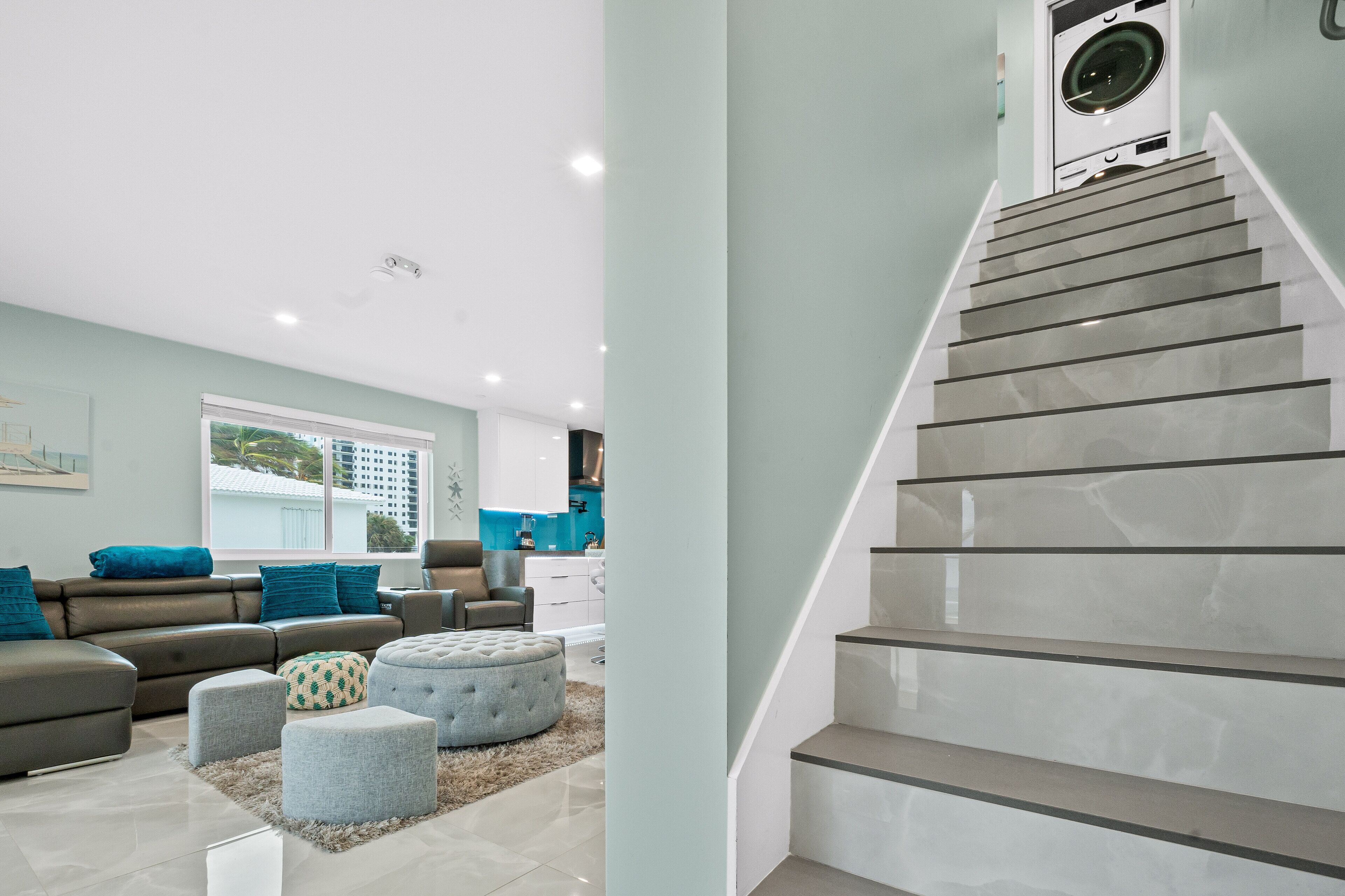 5-star Spacious Modern Beachfront Home W/ Stunning Views! Step Out To The Beach! - Playa, Hollywood