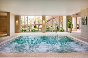 Piscine couverte