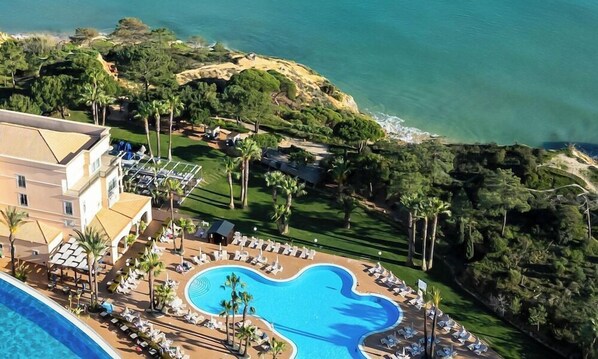 Indoor pool - Tui blue falesia (Olhos de Água)