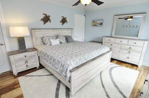 2 bedrooms, internet, bed sheets