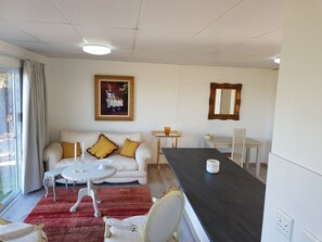 Living area - Cloud 9 ......a bit of heaven away from home (Stellenbosch)