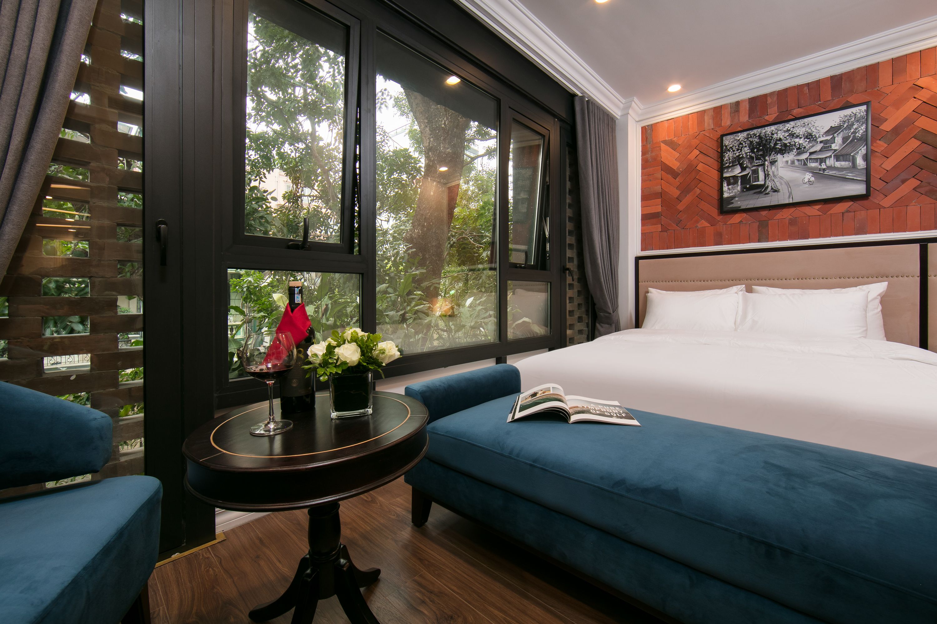 Photo - Marina Hotel